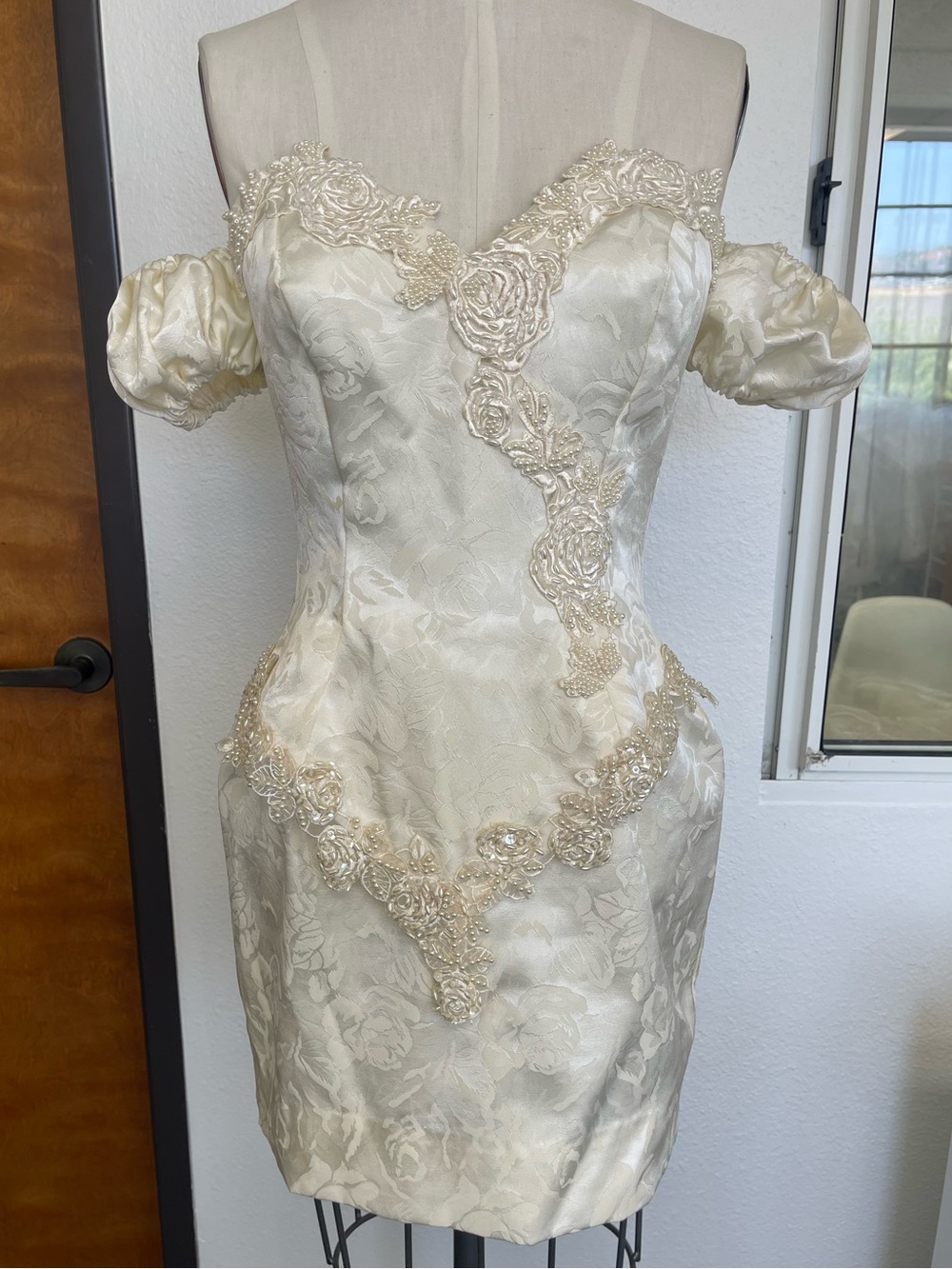 VINTAGE KAREN OKADA FOR DAVID HOWARD IVORY SATIN BRIDAL MINI DRESS